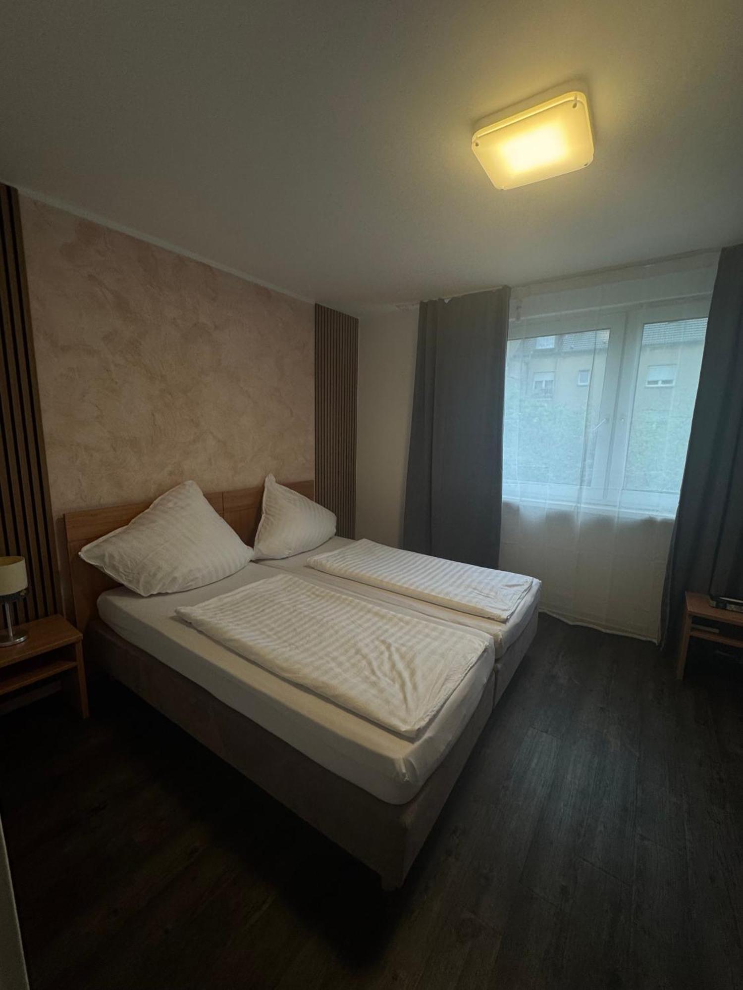 Centro Hotel Oberhausen Esterno foto