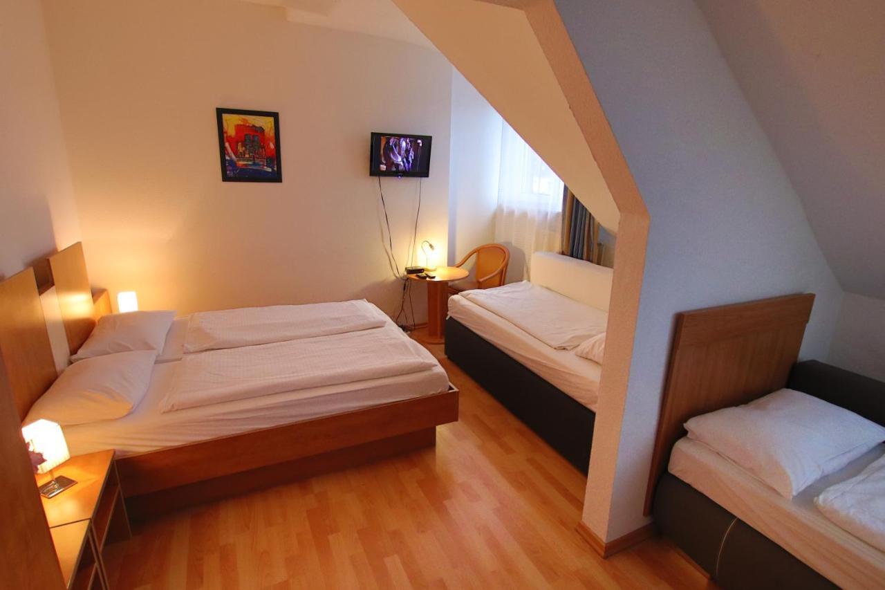 Centro Hotel Oberhausen Esterno foto